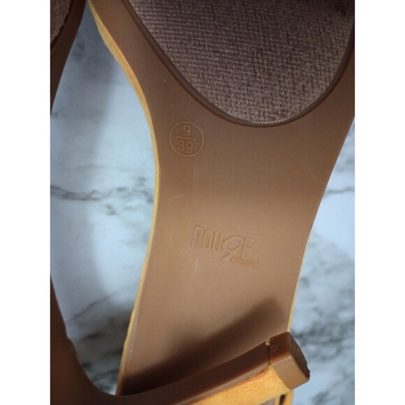 Rouge Yellow Heels Size 9 - Picture 6 of 12